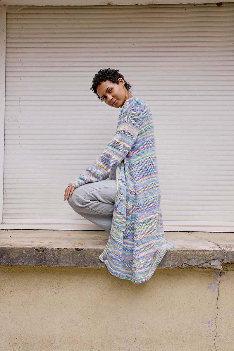 Lang Yarns Knitting Pattern QESRA Cardigan Pattern Bundle in Lisboa by LANGYARNS | Punto 82-007