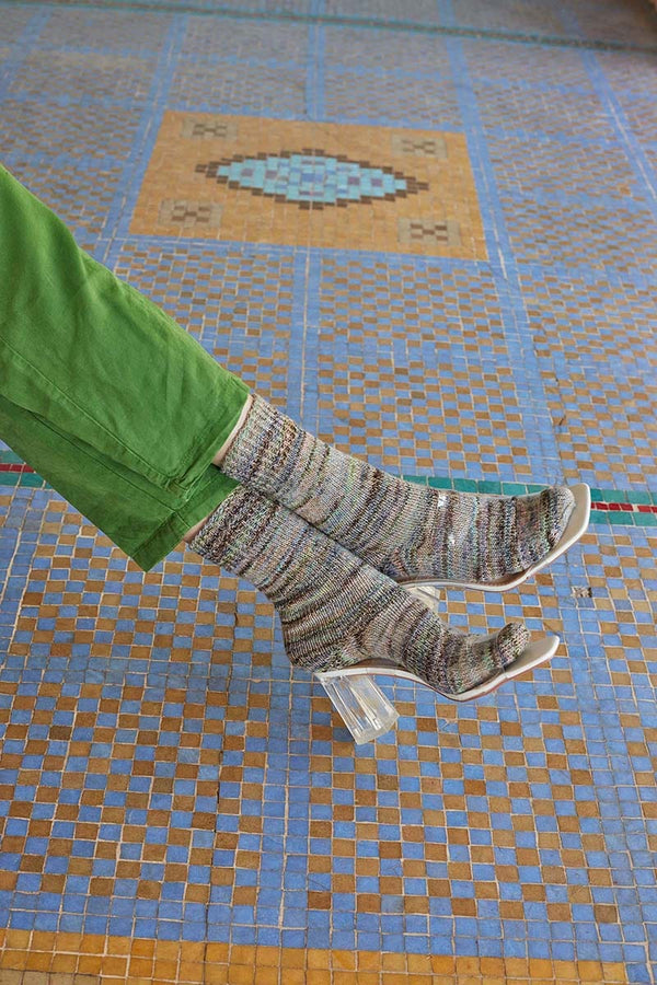 SANDY-TOES Socks Pattern Kit in FOOTPRINTS by WOOLADDICTS | WOOLADDICTS #10-019