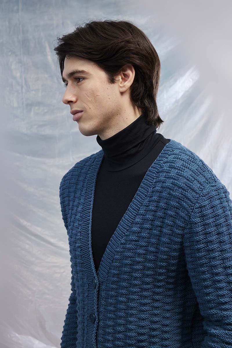 Lang Yarns Knitting Pattern SIA Unisex Cardigan Pattern Bundle in Merino 120 by LANGYARNS | Fatto a Mano 286-080
