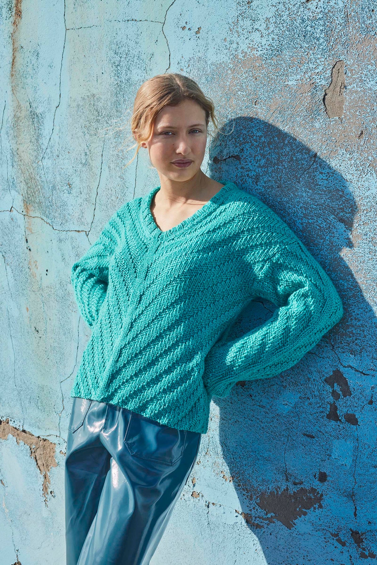 Lang Yarns Knitting Pattern STRONG MINDSET Sweater Pattern Bundle in GLORY by LANGYARNS | WOOLADDICTS #11-028