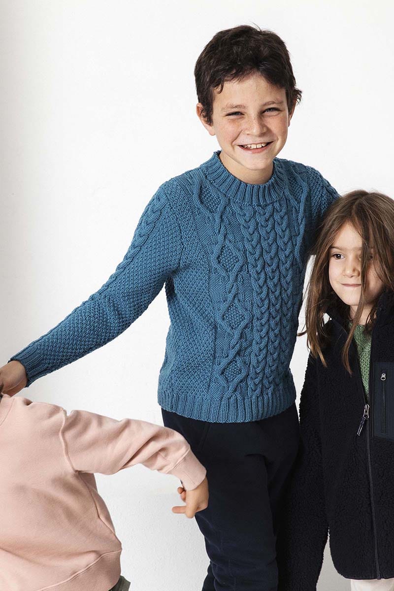 Lang Yarns Knitting Pattern Sweater Pattern Bundle in ATLANTIS by LANGYARNS | Punto 41-015