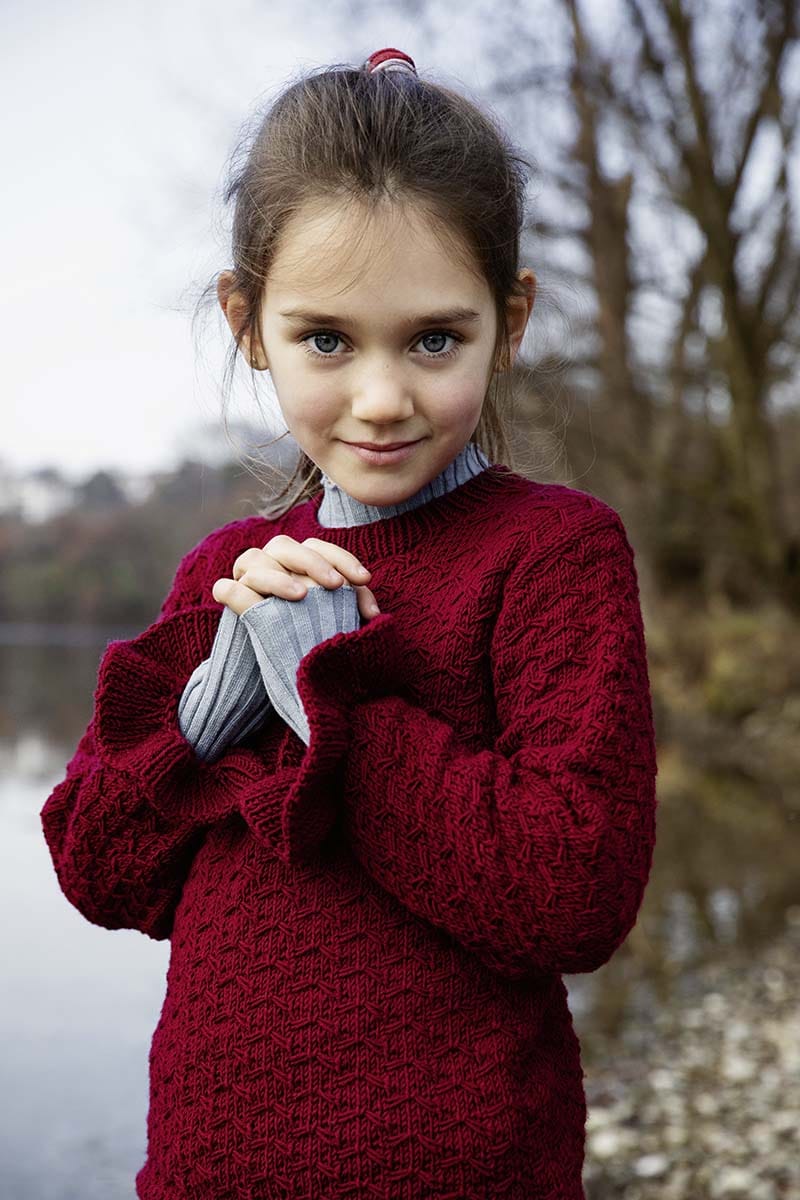 Lang Yarns Knitting Pattern Sweater Pattern Bundle in MERINO 150 by LANGYARNS | Punto 28-010