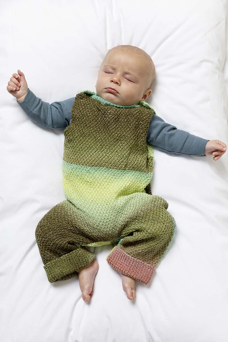 Lang Yarns Knitting Pattern Trousers Pattern Bundle in BABY COTTON COLOR by LANGYARNS | Punto 25-001