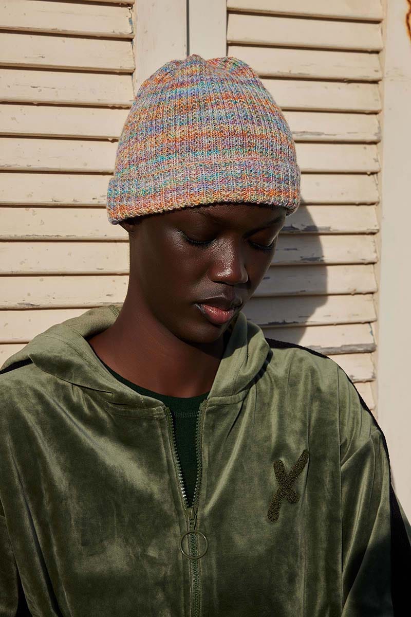 Lang Yarns Knitting Pattern TRUE COLORS Hat Pattern Bundle in Move 4ply by LANGYARNS | Punto 86-004