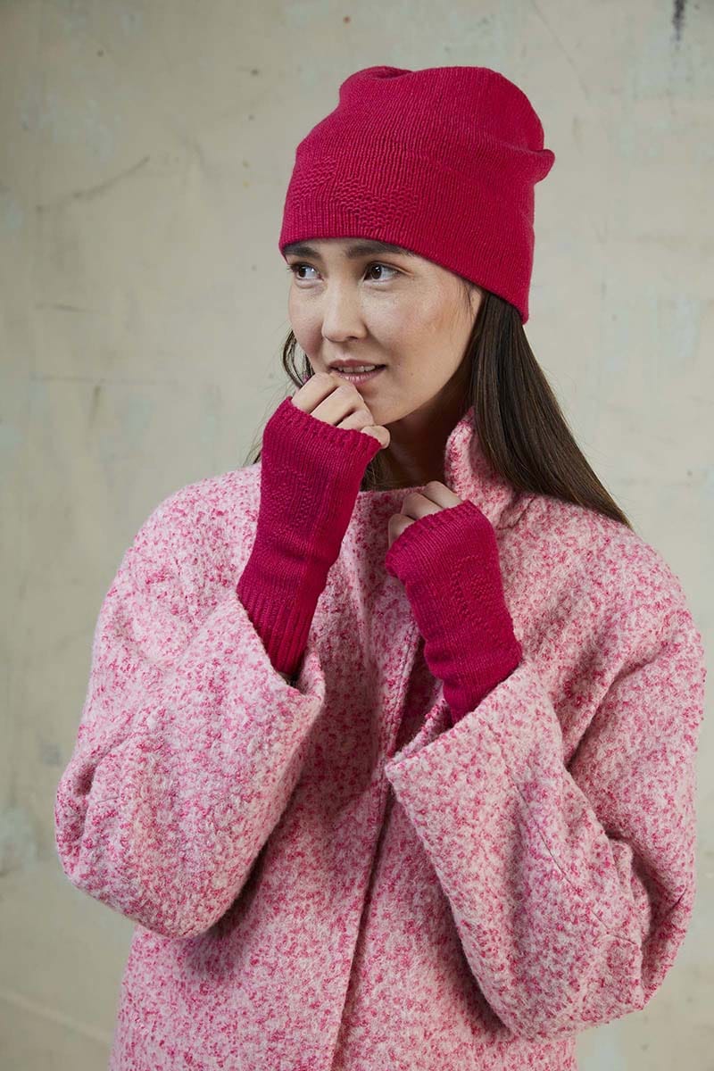 Lang Yarns Knitting Pattern ULRIKE Hat Pattern Bundle in Cashmere Premium by LANGYARNS | Punto 60-016