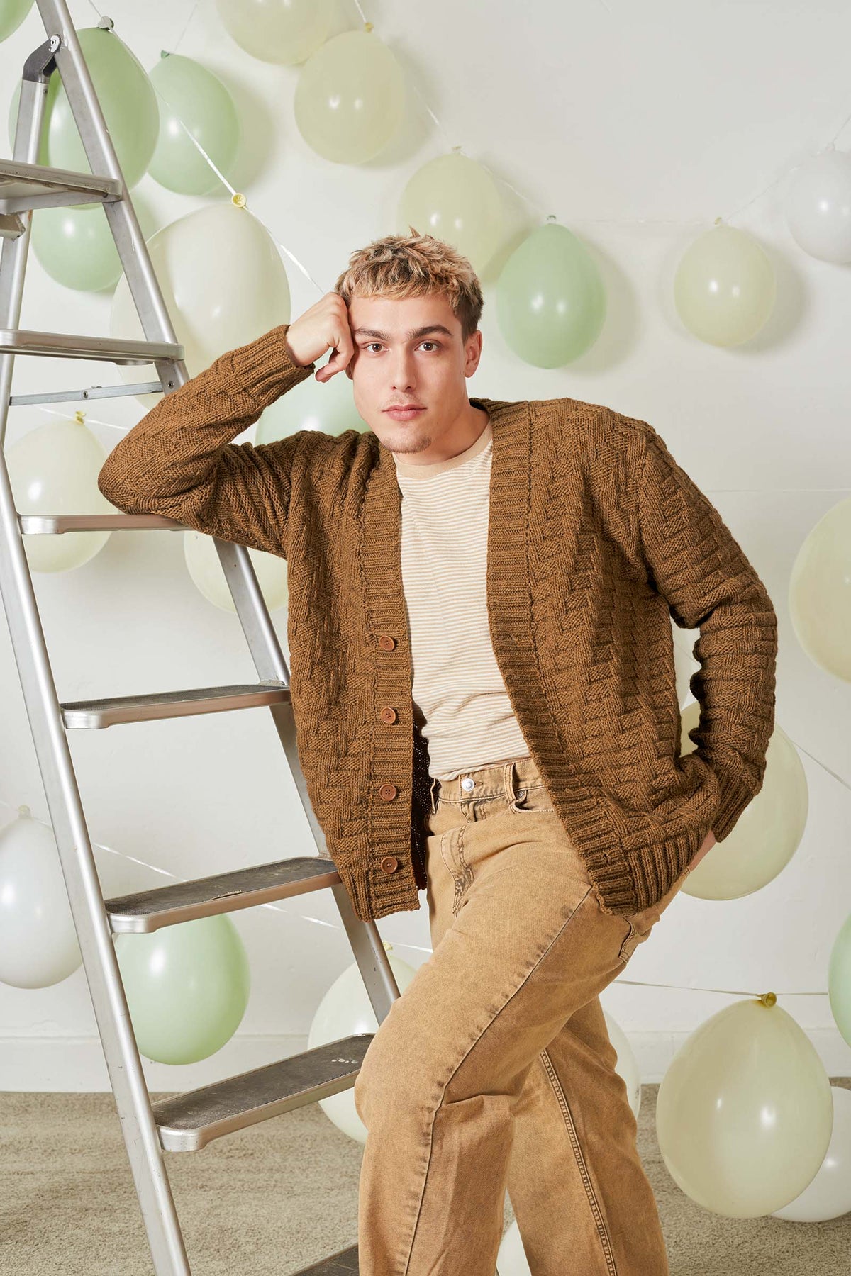 Lang Yarns Knitting Pattern VOLKER Men's cardigan Pattern Bundle in YAK by LANGYARNS | Fatto a Mano 278-005
