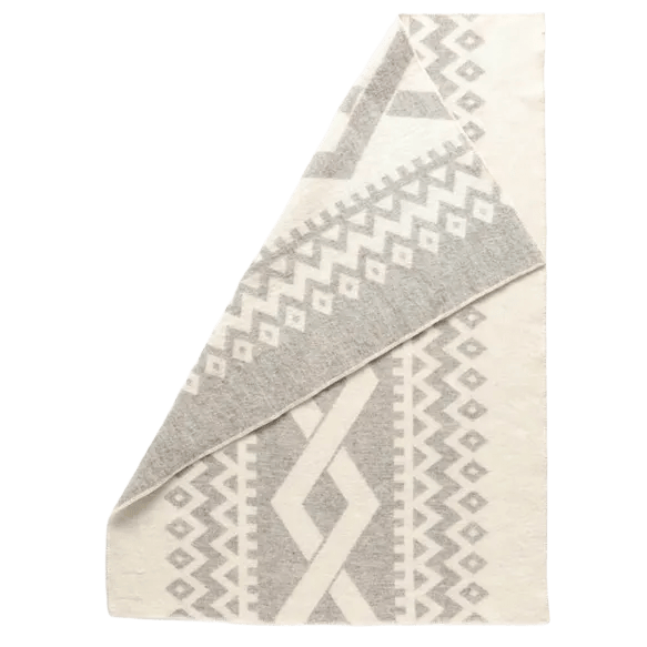 LOPI Blanket Diamonds Ecru and Grey 130 x 180cm | 0402 Lopi | Hestateppi Blanket