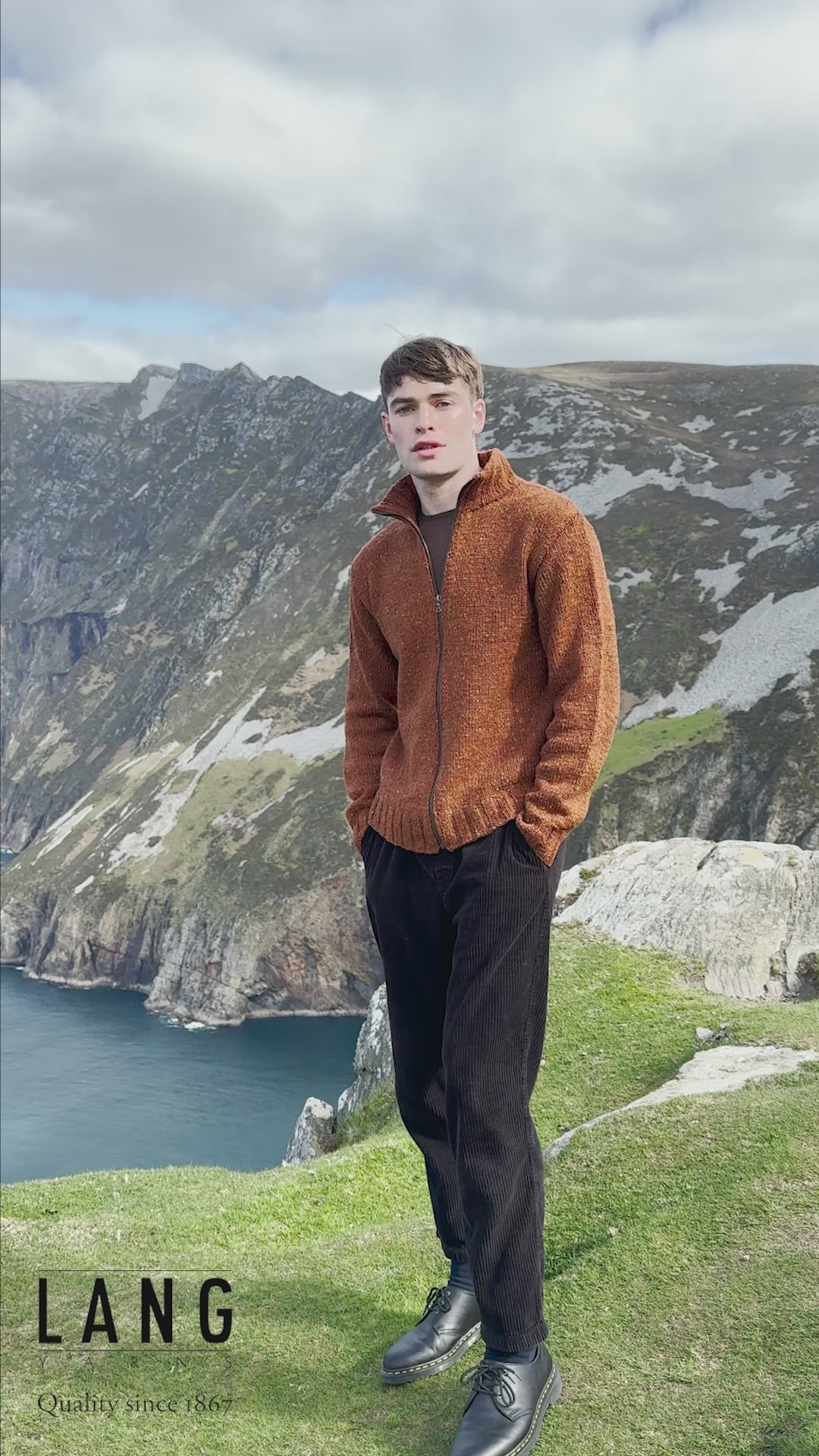 CIAN Men's Jacket Pattern Kit in DONEGAL TWEED+ by LANGYARNS | Punto 87-270