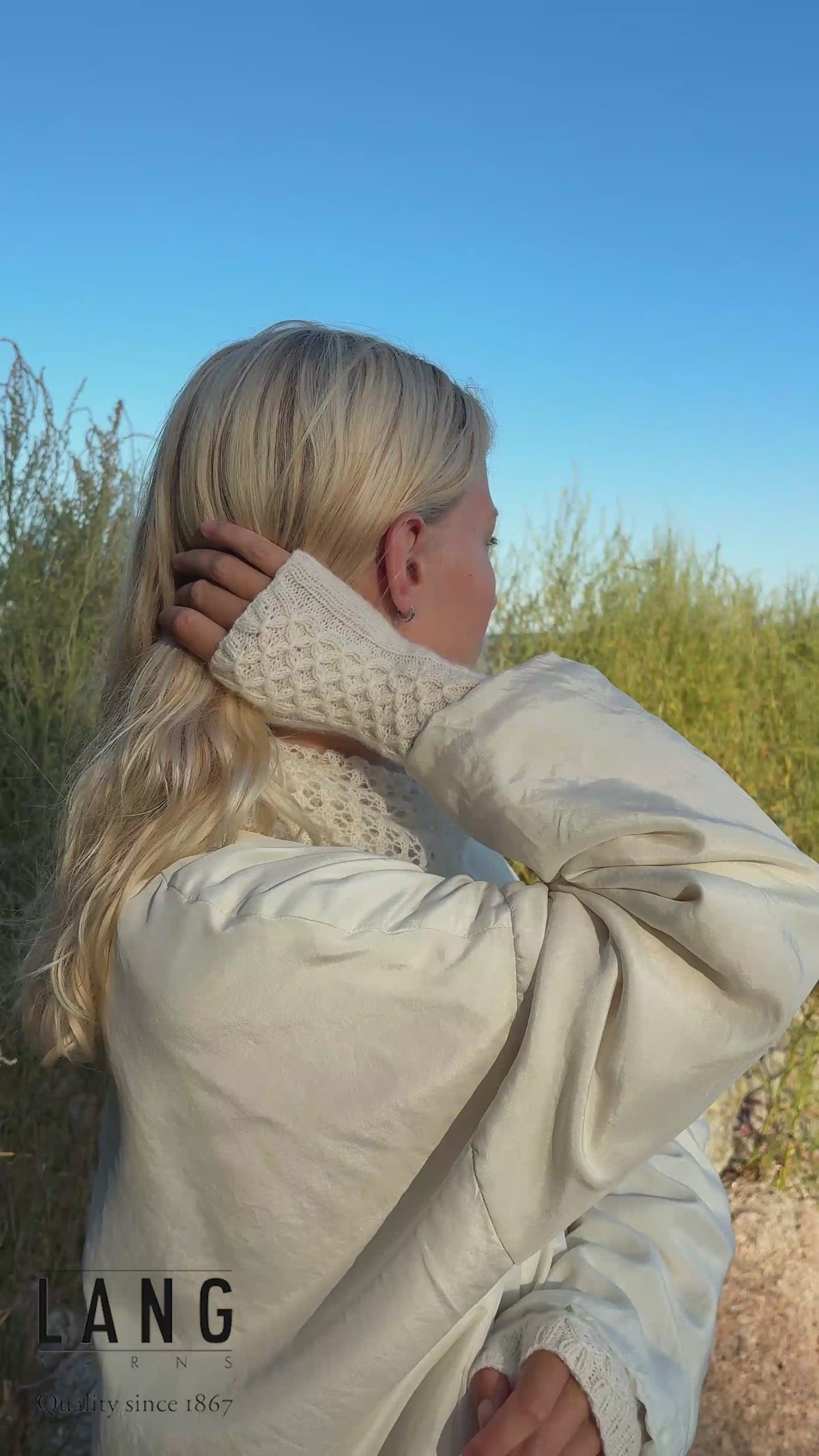 ELISA Wrist-warmers Pattern Kit in CASHMERE EXTRA LACE by LANGYARNS | Punto 94-007