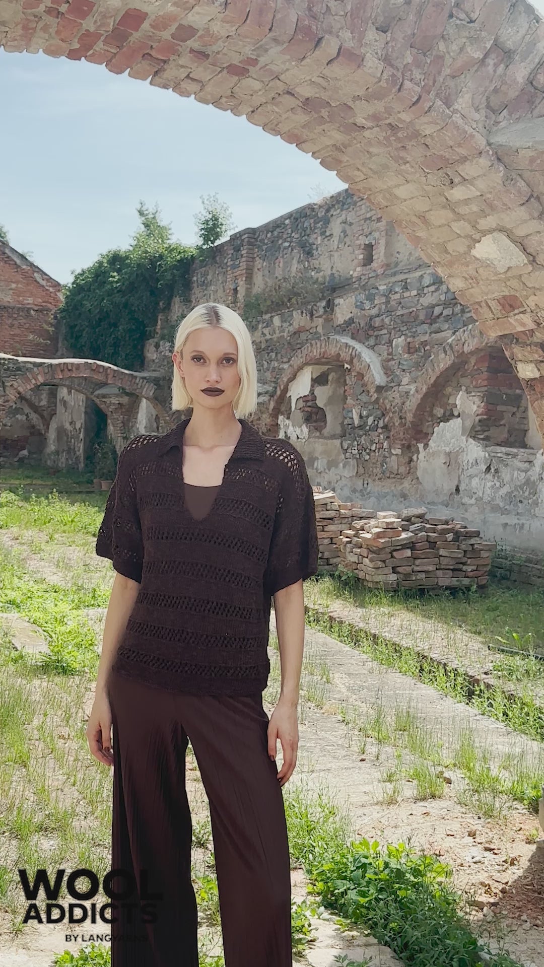 WANDER-OFF Short-sleeved Sweater Pattern Kit in PRIDE by WOOLADDICTS | WOOLADDICTS #12-009