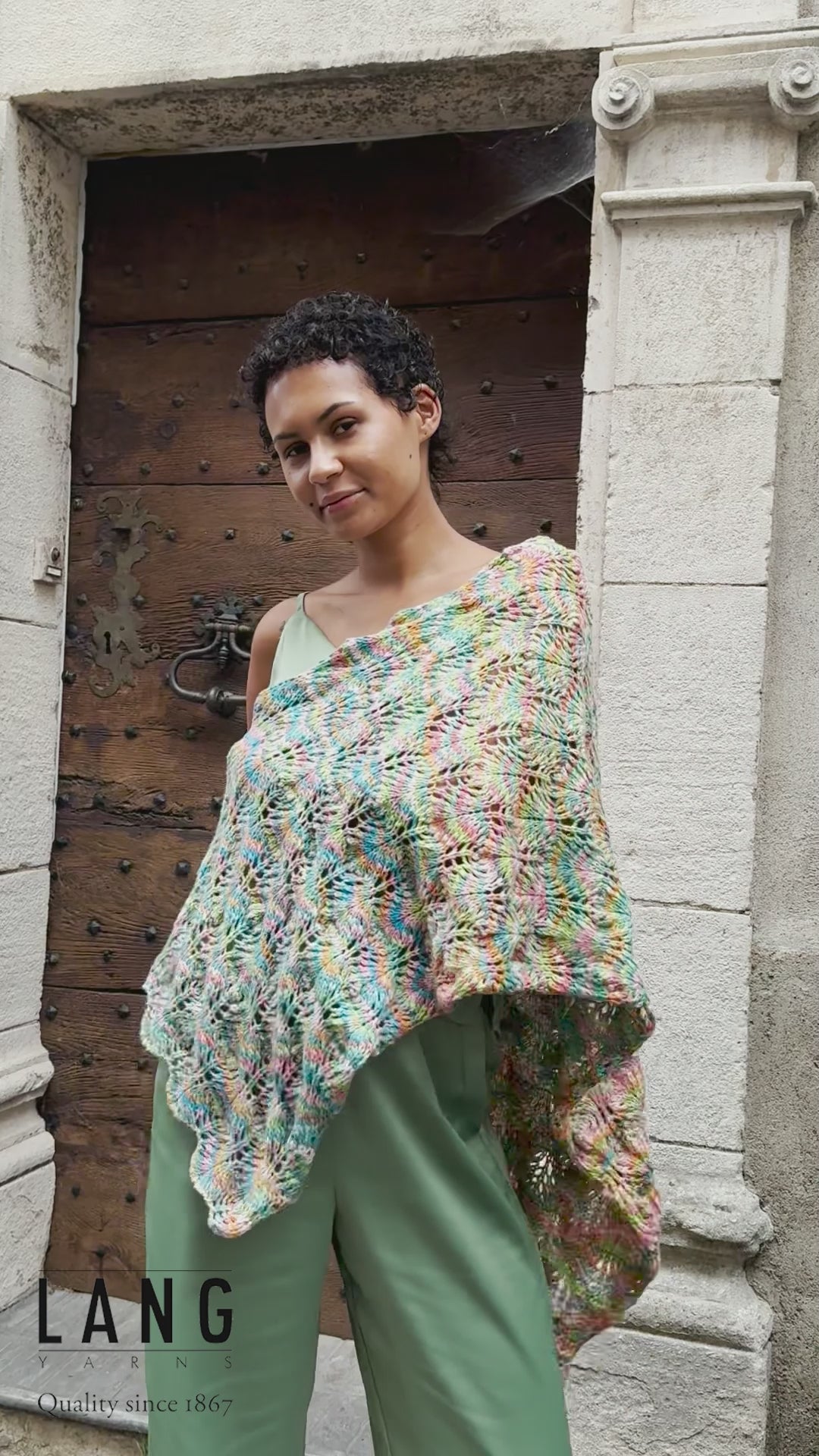 BERTINE Shawl Pattern Kit in LISBOA by LANGYARNS | Punto 82-003