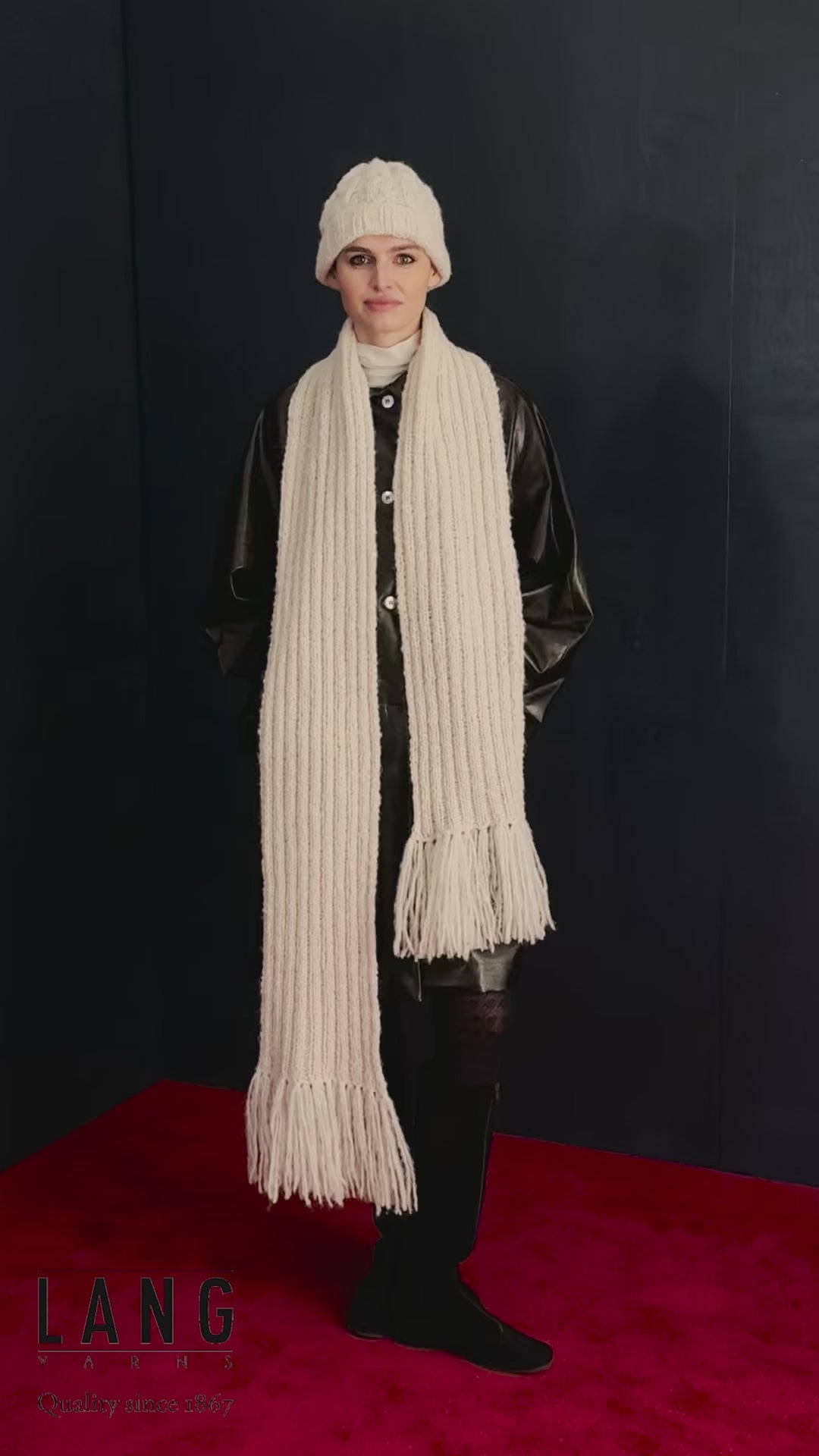 KERRY Scarf Pattern Kit in BABY LAMA by LANGYARNS | Punto 89 - 250