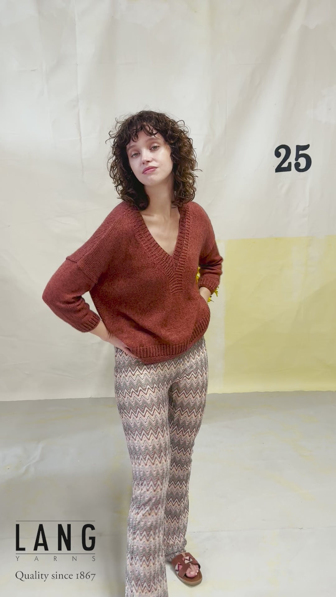 LEXI Sweater Pattern Kit in VAYA by LANGYARNS | Fatto a Mano 284-056