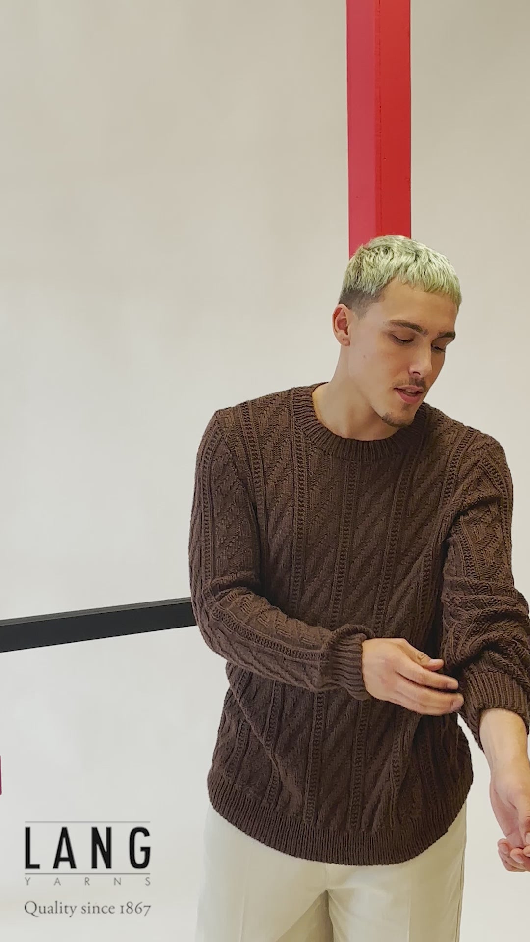 IGO Men's Sweater Pattern Kit in NORMA by LANGYARNS | Fatto a Mano 280-016