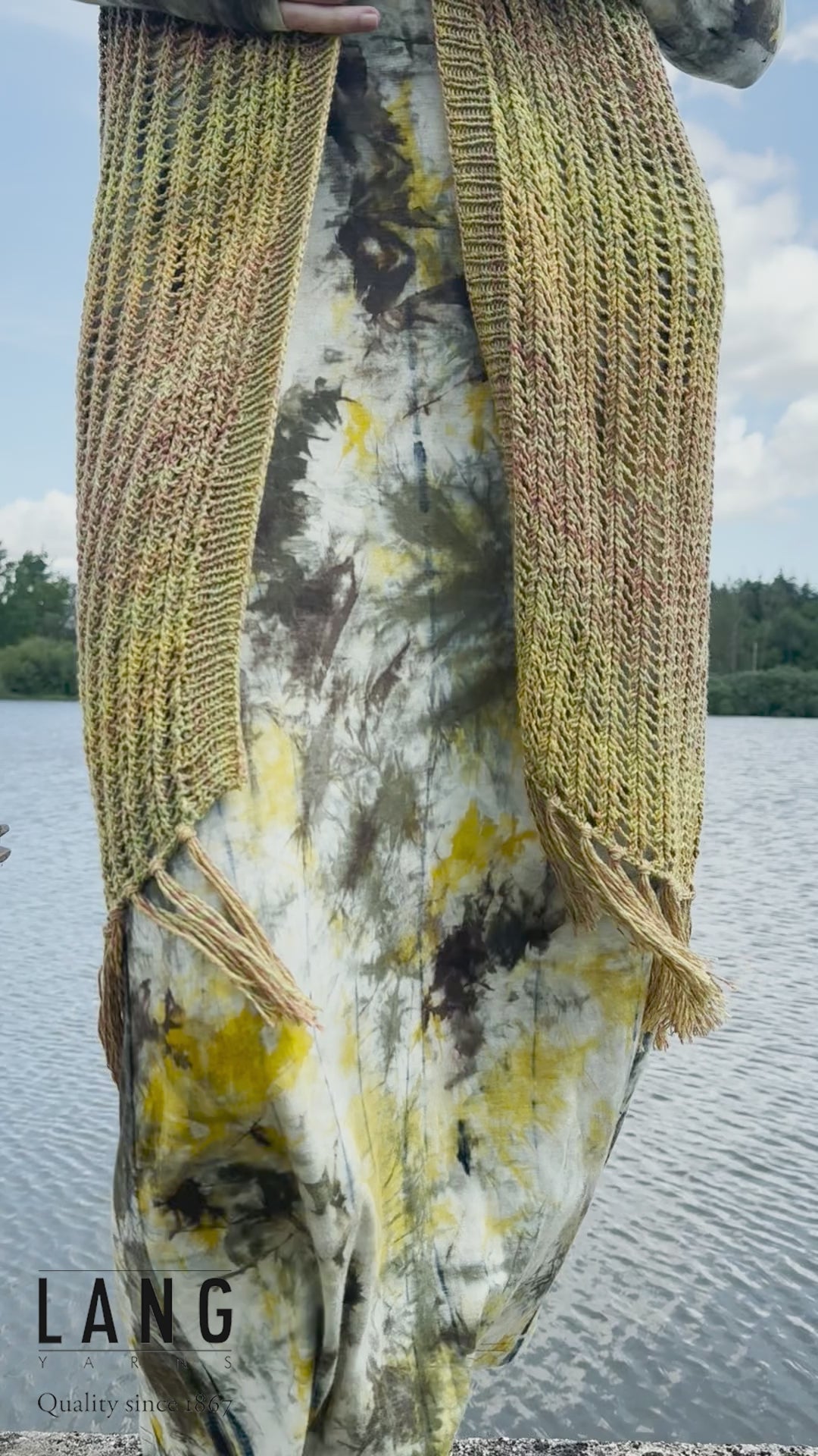 QUIRINA Vest Pattern Kit in ILLUSION by LANGYARNS | Punto 81-007