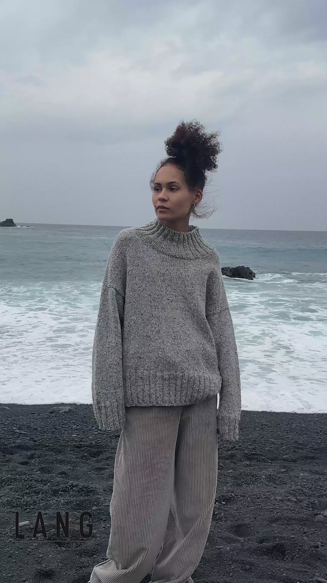 JENNA Sweater Pattern Kit in DONEGAL TWEED+ by LANGYARNS | Punto 77-016