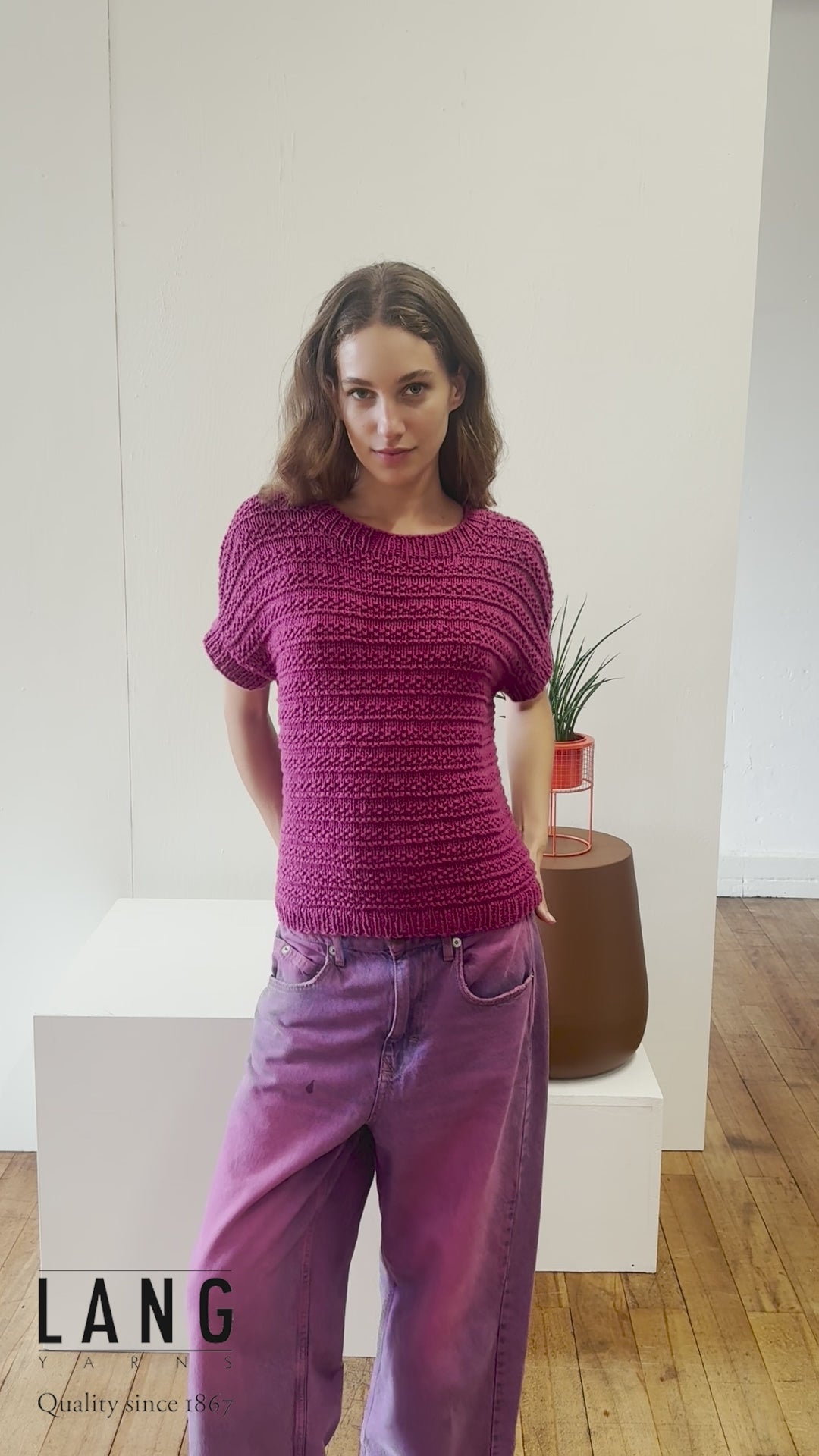 ANNELIES Short-sleeved Sweater Pattern Kit in AMIRA by LANGYARNS | Fatto a Mano 284-042