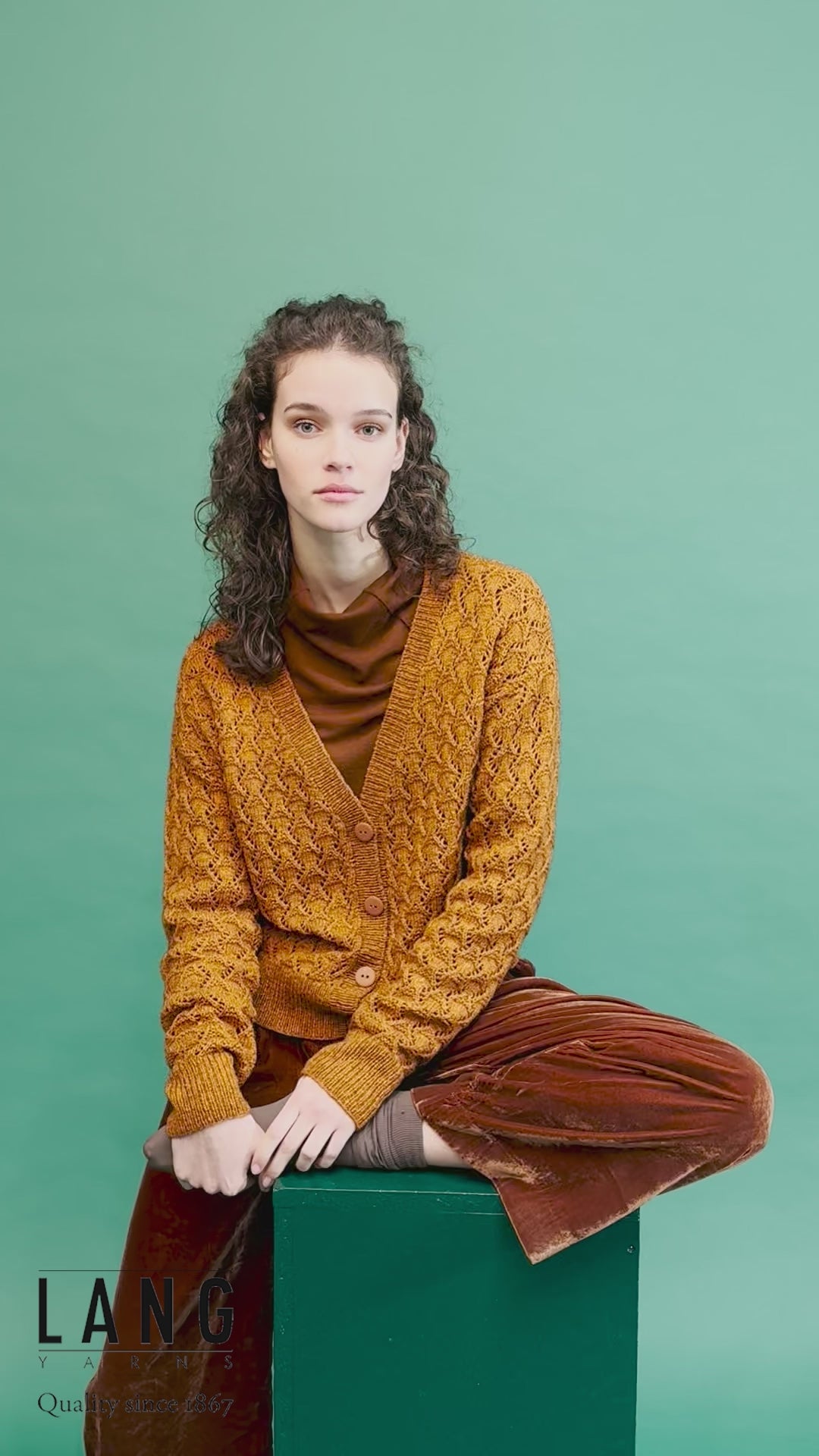 UMBRIA Cardigan Pattern Kit in NOMAD by LANGYARNS | Fatto a Mano 286-004