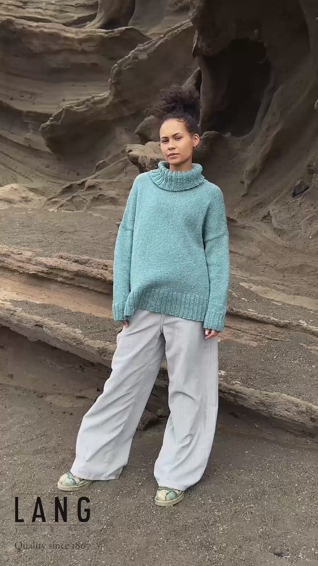 ODESSA Sweater Pattern Kit in DONEGAL TWEED+ by LANGYARNS | Punto 77-006