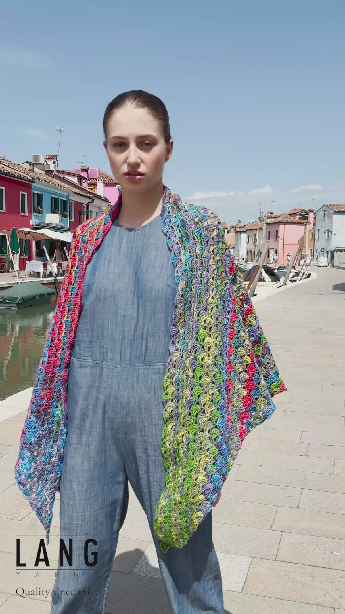 DOMENICA Crochet Triangular Shawl Pattern Kit in ETERNITY by LANGYARNS | Punto 91-005