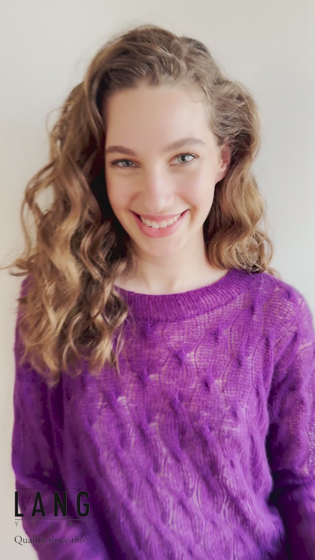 EMKE Sweater Pattern Kit in CASHMERE DREAMS by LANGYARNS | Punto 78-004