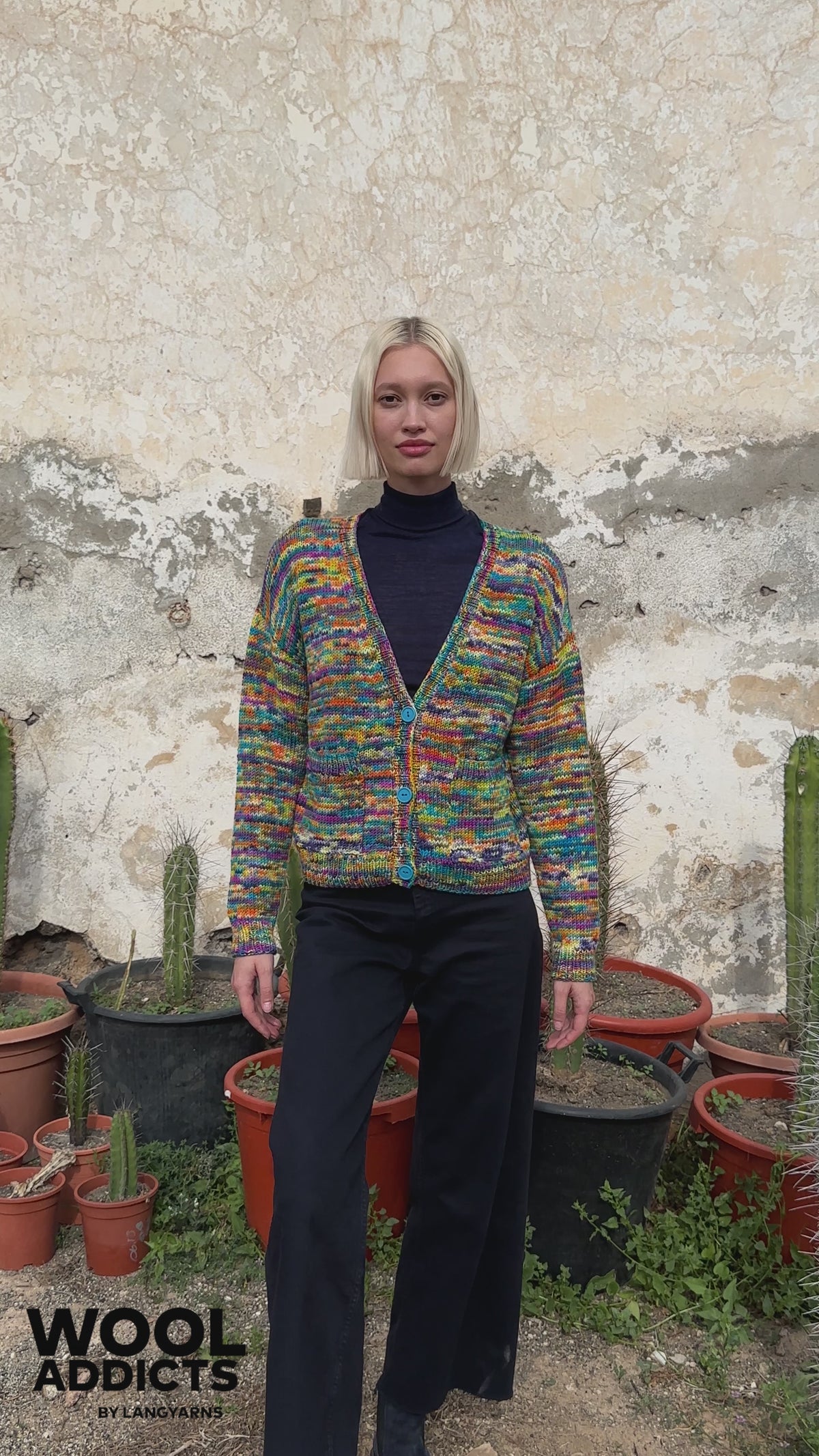 MOVEMENTUM Cardigan Pattern Kit in MOVE 8PLY by WOOLADDICTS | Punto 79-002