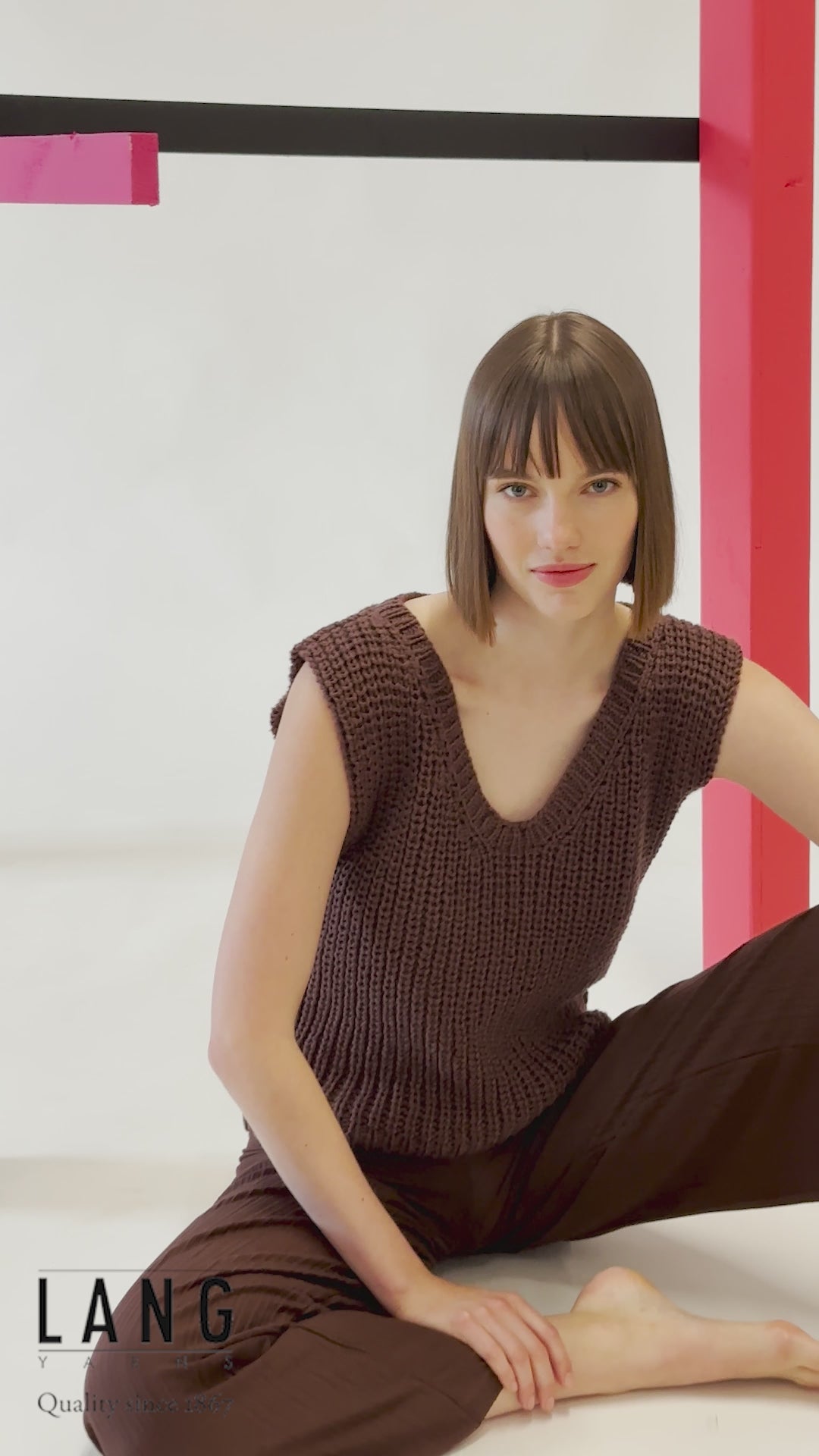 JOSEFIEN Vest Pattern Kit in AMIRA by LANGYARNS | Fatto a Mano 280-015