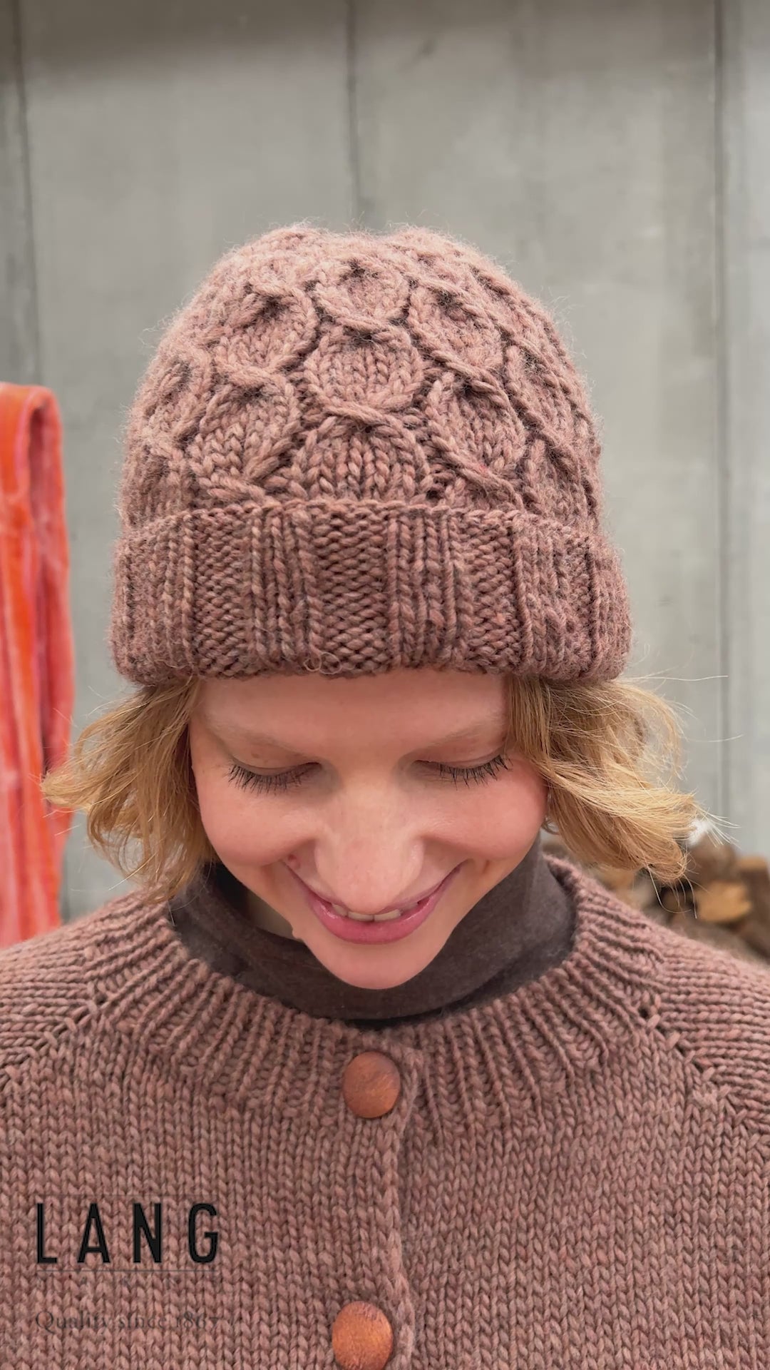 NIKITA Hat Pattern Kit in NATURALIS by LANGYARNS | Punto 97-007