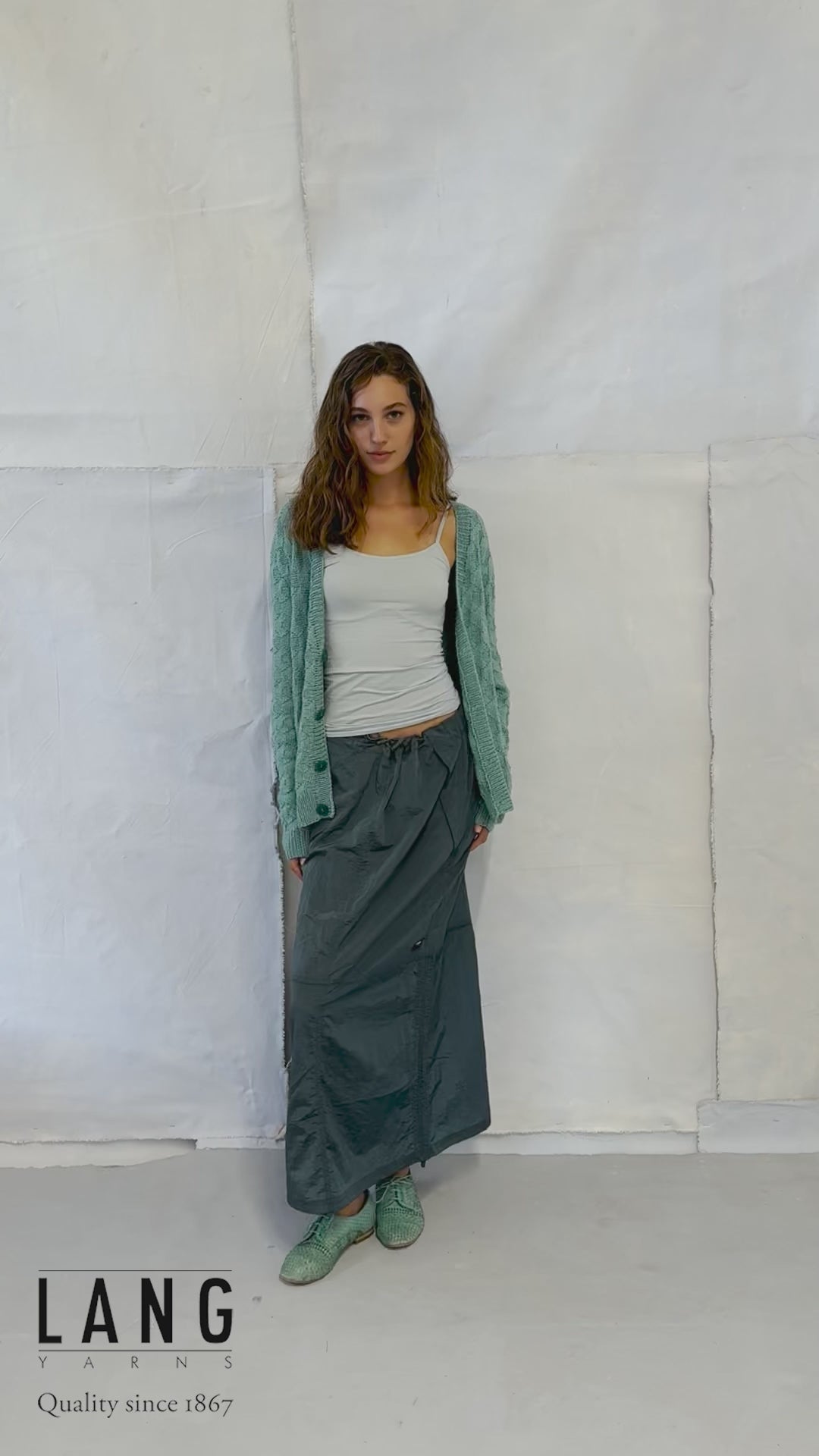 NIKA Cardigan Pattern Kit in NORMA by LANGYARNS | Fatto a Mano 284-005