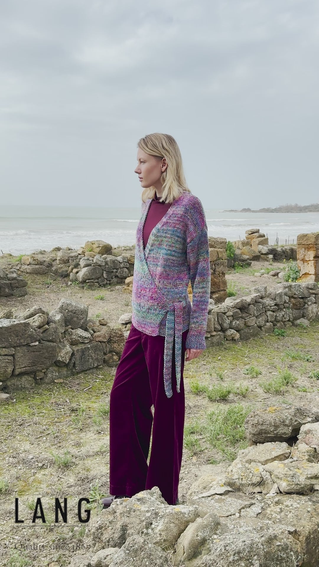 ILIA Wrap Jacket Pattern Kit in PRISMA by LANGYARNS | Punto 96-002