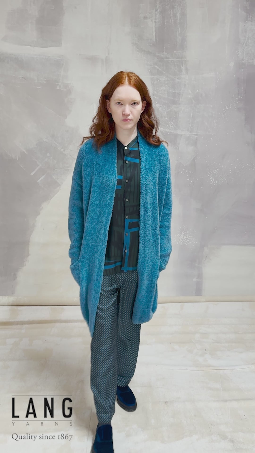XARA Coat Pattern Kit in VELVET by LANGYARNS | Fatto a Mano 290-070