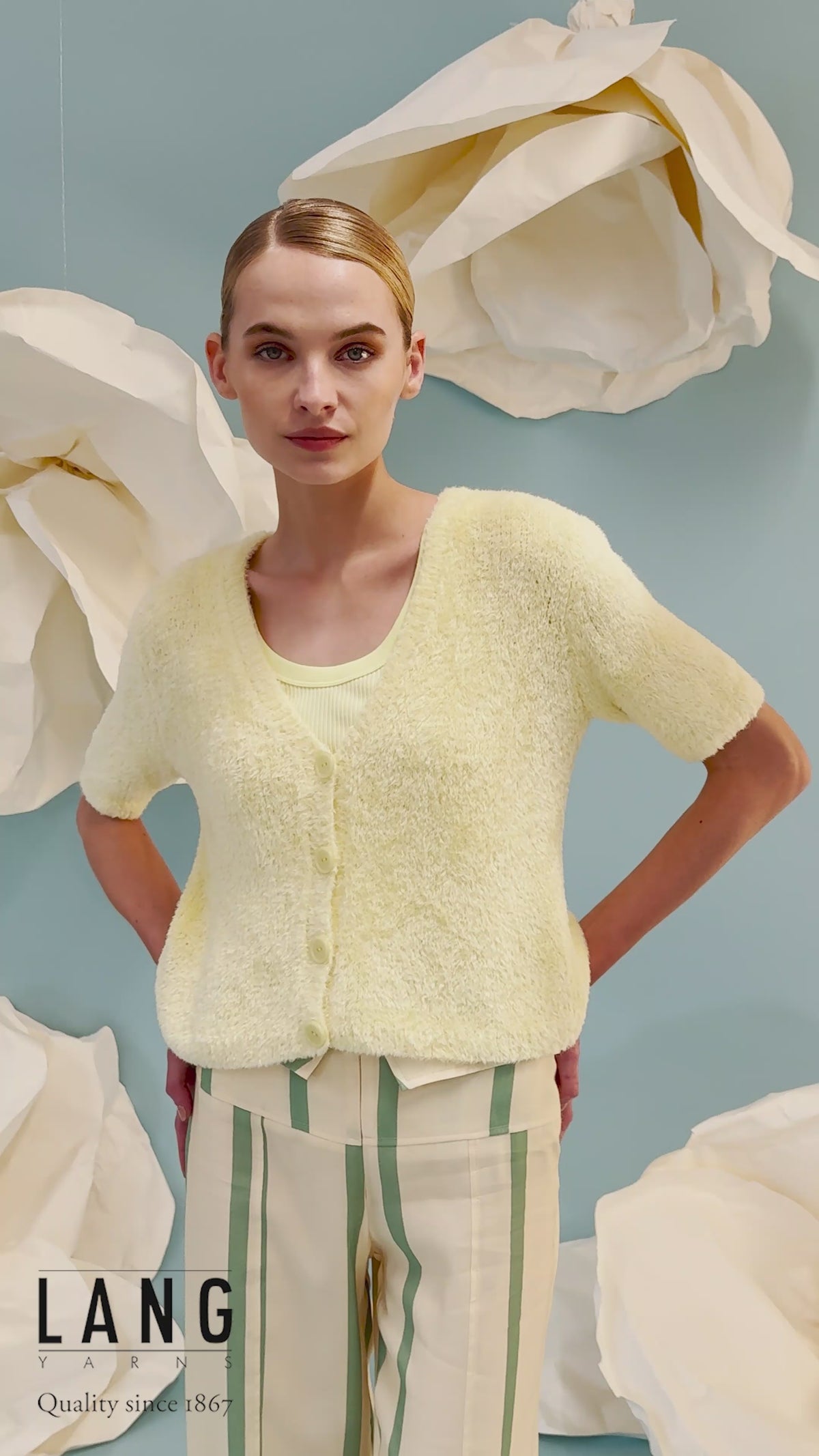 BELLA Short-sleeved Cardigan Pattern Kit in VELVET by LANGYARNS | Fatto a Mano 288-043
